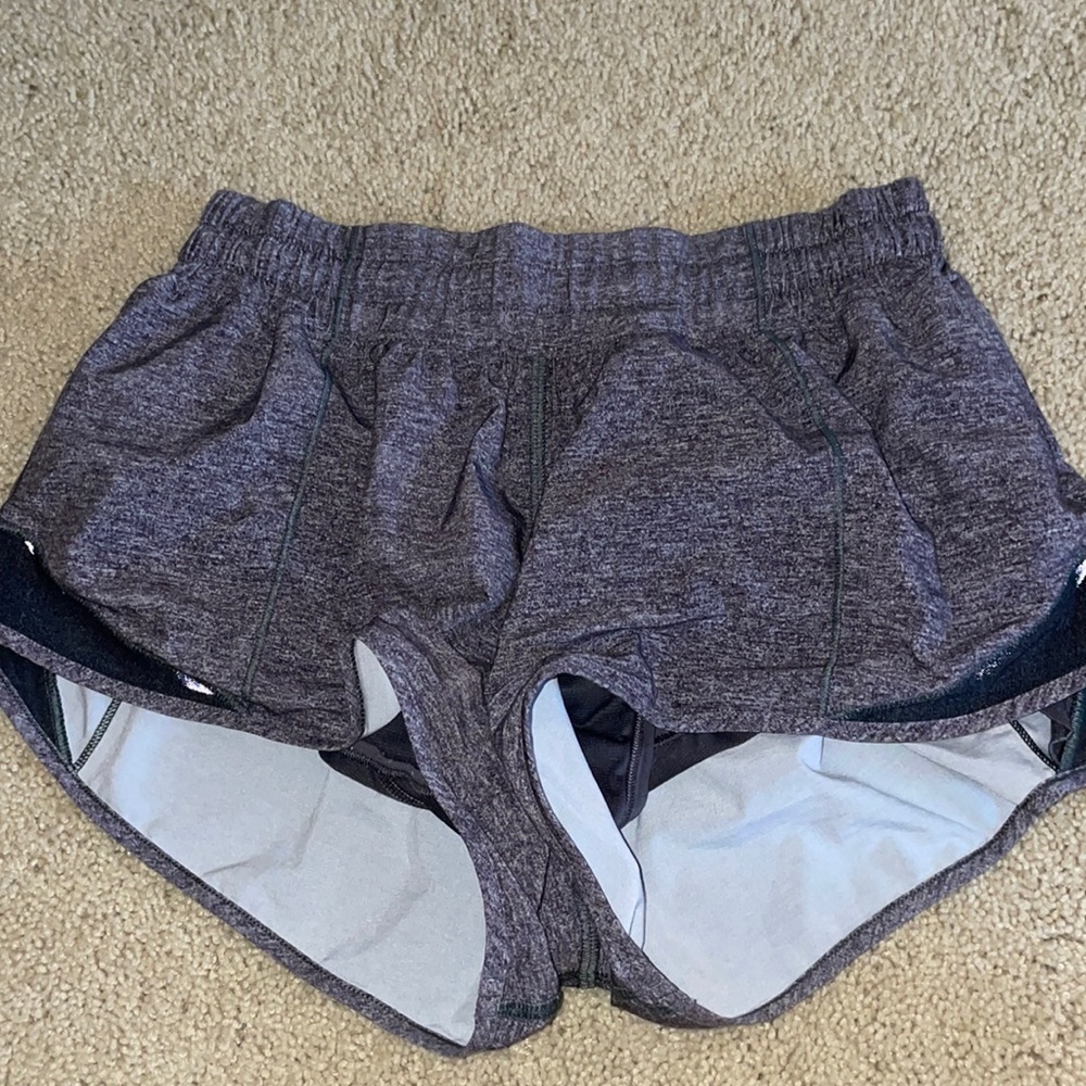 Lululemon Hotty Hot Low Rise 2.5” Shorts